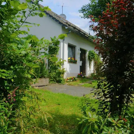 Cosy In Hildfeld With Terrace בית נופש ווינטרברג